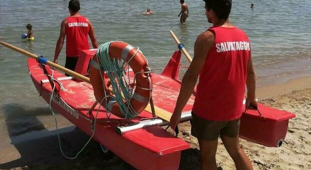 Sos baywatch, sciolto il nodo: la stagione balneare short (30 maggio - 7 settembre) pu&ograve; partire