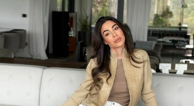 Desir&egrave;e Maldera, la figlia dell'ex terzino della Roma: &laquo;Uno stalker mi perseguita, vivo nel terrore da 6 anni. I miei bimbi in pericolo&raquo;