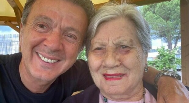 Pupo e mamma Irene (Instagram) Pupo e mamma Irene (Instagram)
