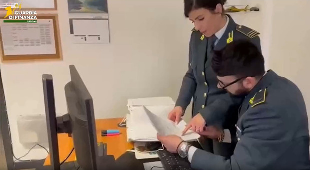 ​Azienda di logistica evade imposte e contributi usando crediti fiscali inesistenti: sequestrati beni per oltre 1 milione di euro