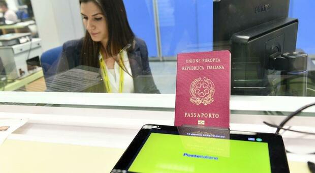 Passaporti alle Poste, il servizio in 190 comuni di Puglia: ecco dove e come funziona