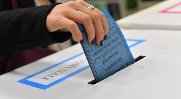 Tutti i nuovi sindaci in provincia di Napoli dopo i risultati delle elezioni comunali 2026