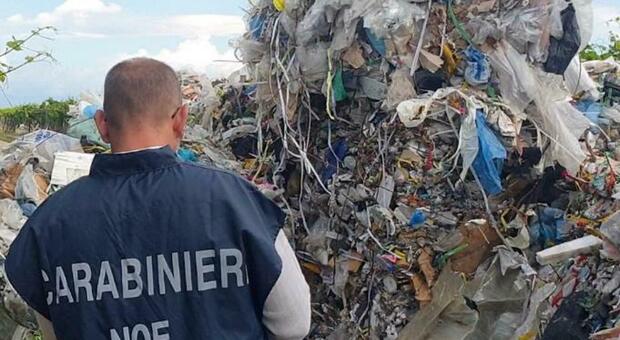 Traffico di rifiuti, al vertice il &ldquo;problem solver&rdquo; salernitano: sversamenti anche tra Avellino e Napoli