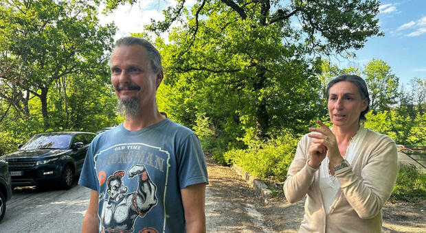 Famiglia nel bosco, il padre Nathan: «Abbiamo fatto di tutto, ora ridateci  i nostri figli. È stato il trauma più grande della mia vita​»