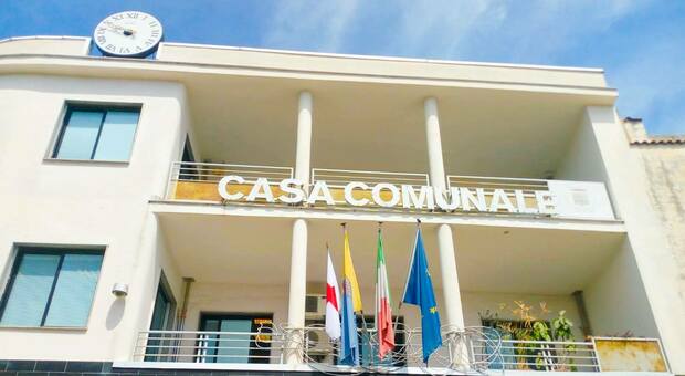 Elezioni a Mugnano, i carabinieri tornano al Comune: acquisiti atti sulle schede elettorali