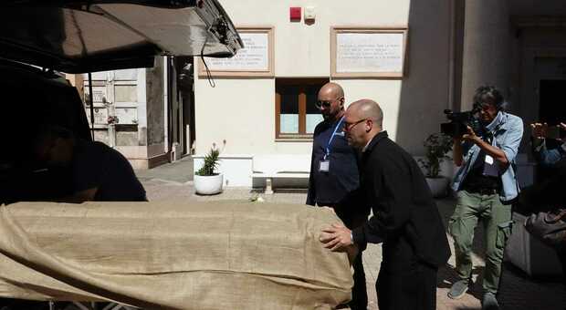 Bakary Sako torna a casa: la salma è partita da Taranto