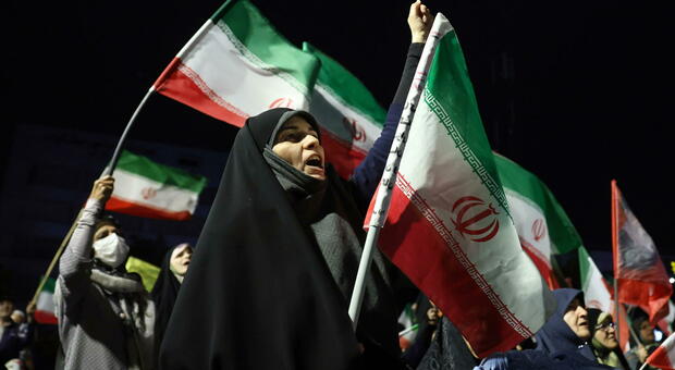 Guerra Usa-Iran, prima Hormuz e poi il nucleare: i nodi. Per l'uranio arricchito ipotesi trasferimento in Cina