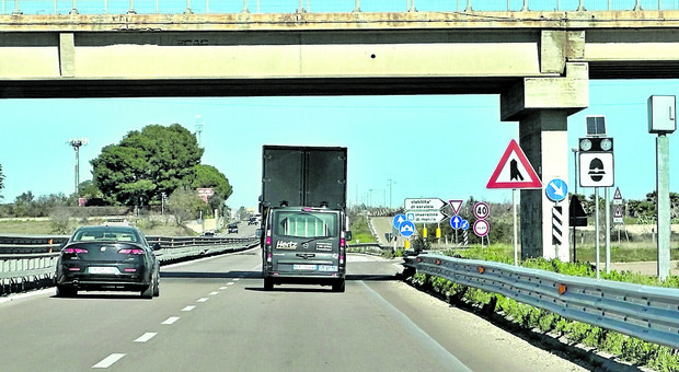 Salento, il conto degli autovelox: sanzioni per 10 milioni. I più multati sulla ss101