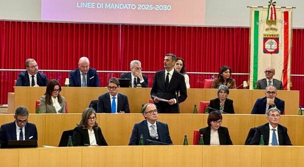 L'agenda del governo Decaro e «le prossime priorità»: il pressing del Pd sul governatore tra richieste e primi malumori