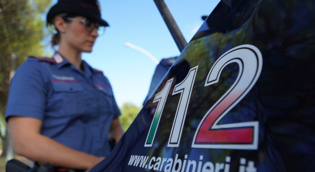 Acerra, chiude la compagna in casa per 5 giorni: 34enne arrestato per sequestro di persona