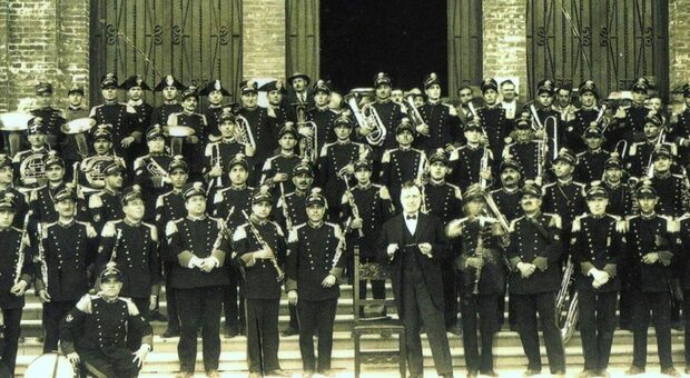La banda musicale di Squinzano in una storica foto del 1929