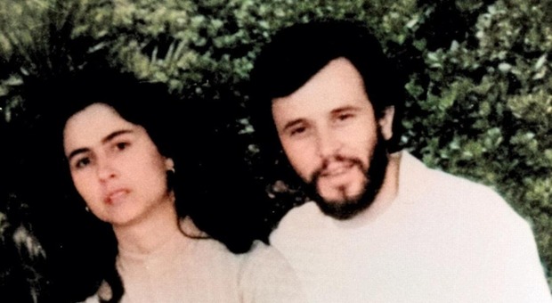 Carmela e Giovanni uccisi a Scandicci, la svolta macabra del Mostro di Firenze: la prima mutilazione post-mortem. Dopo 45 anni nessun colpevole Carmela e Giovanni uccisi a Scandicci, la svolta macabra del Mostro di Firenze: la prima mutilazione post-mortem. Dopo 45 anni nessun colpevole