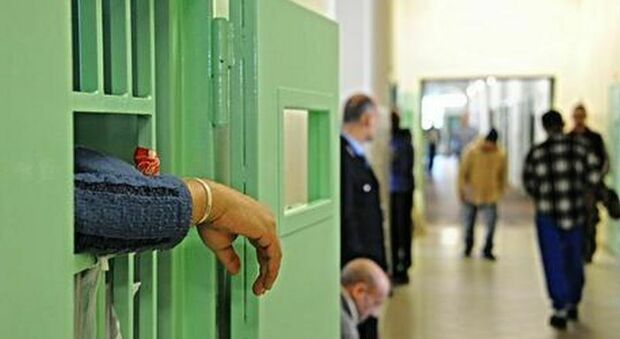 Carceri, in Puglia record sovraffollamento: celle piene oltre il 158%, regione prima in Italia