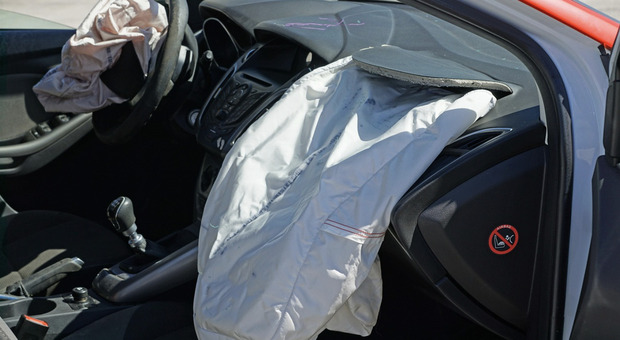 Richiamo per modelli Opel a causa di airbag difettosi
