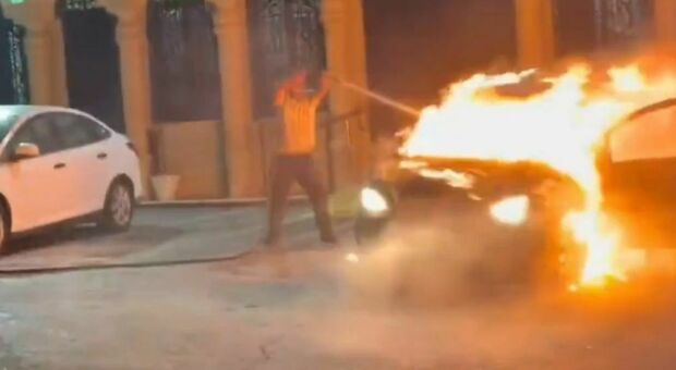 https://statics.cedscdn.it/photos/MED/2026/06/17/9597711_17095340_incendio_moschee_ramallah.jpg