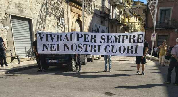 Sannicandro Garganico funerali Giorgio Pienabarca: lutto cittadino per il 17enne investito