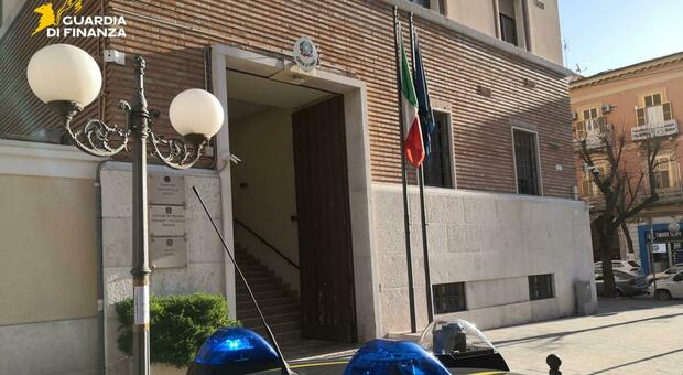 Gasolio agricolo come carburante, scatta il blitz: cinque misure cautelari