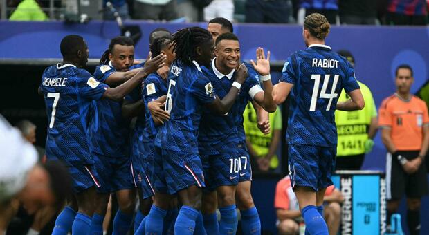 https://statics.cedscdn.it/photos/MED/2026/06/23/9608227_23061326_mbappe.jpg