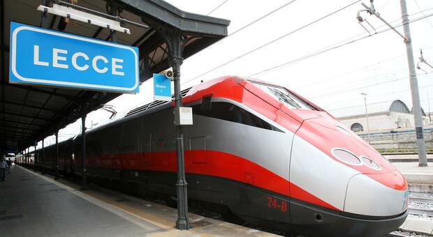 Dopo l?isolamento totale, riecco i treni per Roma. Ma restano i vecchi nodi