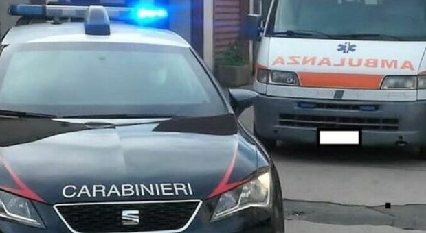 Scontro frontale fra due auto, morto un diciannovenne