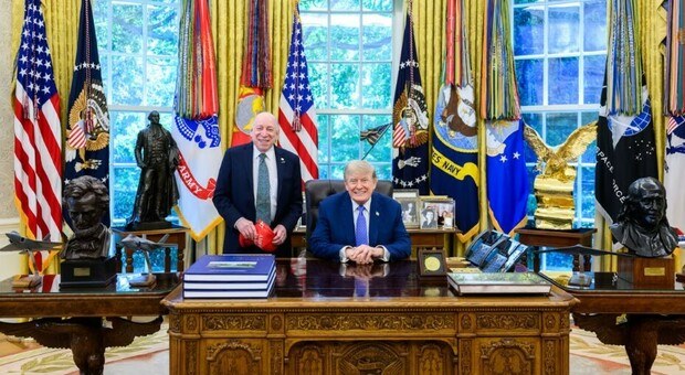 https://statics.cedscdn.it/photos/MED/2026/07/07/9636989_07091626_trump_amico_infanzia_stato_allerta_.jpg