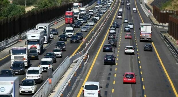 https://statics.cedscdn.it/photos/MED/2026/07/07/9637206_07130642_a1_incidente_nuova.jpg