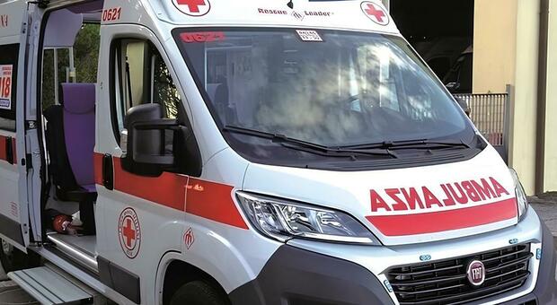 Salento, malore in mare: donna salvata dal bagnino