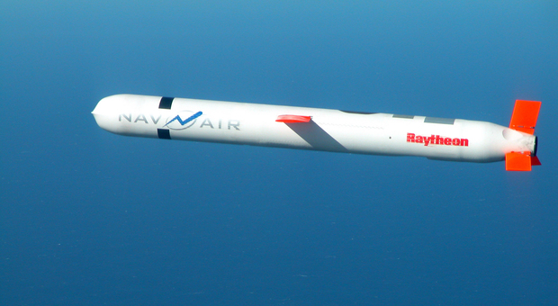 https://statics.cedscdn.it/photos/MED/2026/07/09/9641405_09115722_tomahawk_block_iv_cruise_missile.jpg