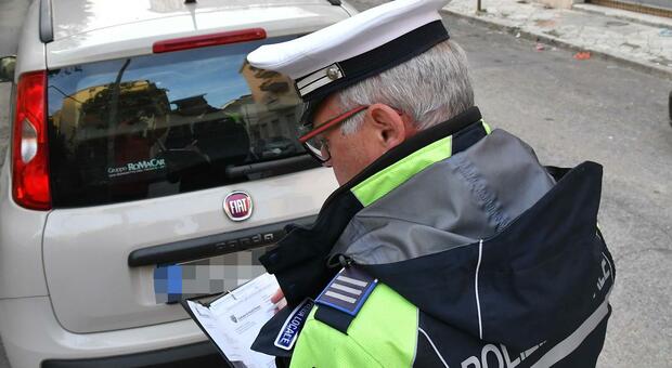 Colleziona 4 sanzioni in due giorni: scatta la revisione, 84enne va al Tar Colleziona 4 sanzioni in due giorni: scatta la revisione, 84enne va al Tar