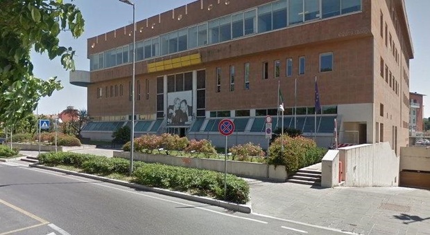 Fano, presi con quasi tre kg di hashish, padre e figlio patteggiano