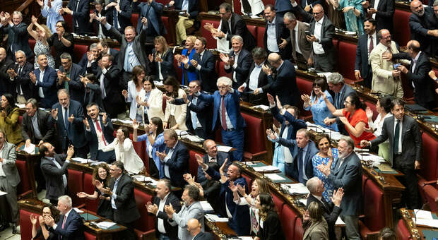 https://statics.cedscdn.it/photos/MED/2026/07/14/9651294_14230042_legge_elettorale_2_.jpg