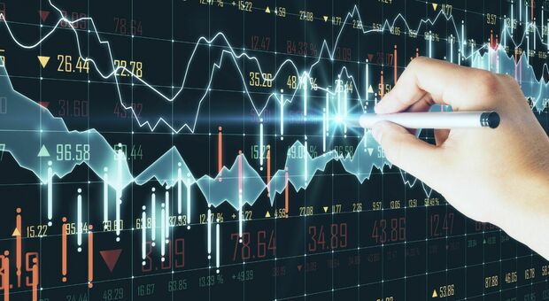 Italian Auto Exports Recover as Campania Pharma Sector Declines