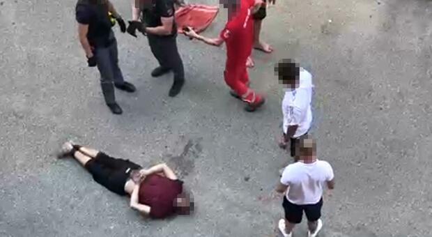 https://statics.cedscdn.it/photos/MED/2026/07/20/9662370_20174113_fakir_polizia.jpg
