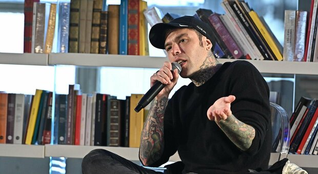 https://statics.cedscdn.it/photos/MED/2026/07/20/9662662_20221102_fedez.jpg
