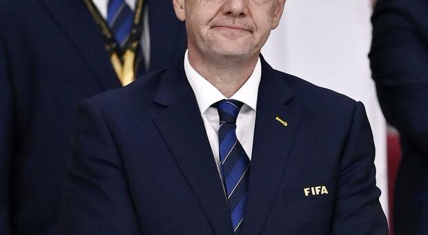 Lo stop a Infantino per la paura dei fondi. È guerra con la Uefa per la presidenza Fifa