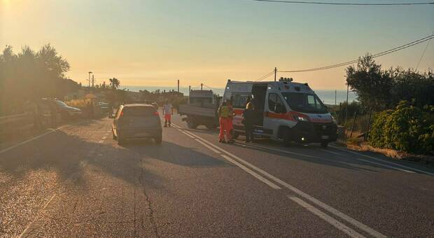 Con il furgone fuori strada: un morto e due feriti