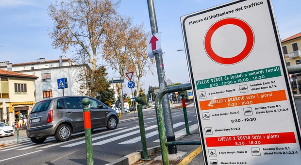 Diesel Euro 5: in Veneto via all'iter per lasciar circolare 150.000 auto in inverno
