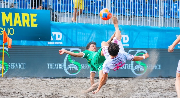 Beach Soccer a Scoglitti: in palio gli Scudetti Serie A Q8, Under 20 e Femminile