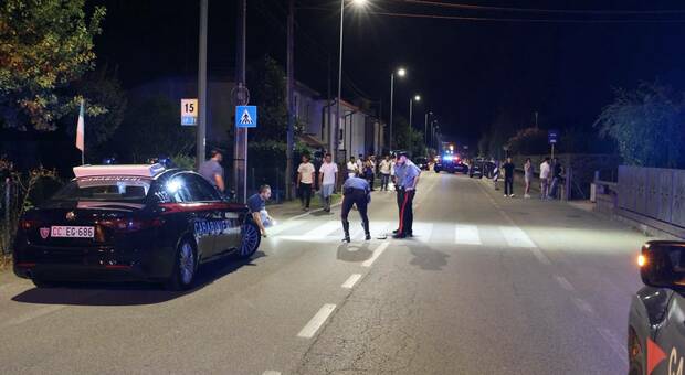 Bambino di 3 anni sfugge alla mamma e viene investito sulle strisce da un'auto: &egrave; gravissimo in ospedale a Padova