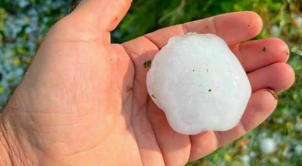 Weather alert today across Campania for thunderstorms and hail: the forecast