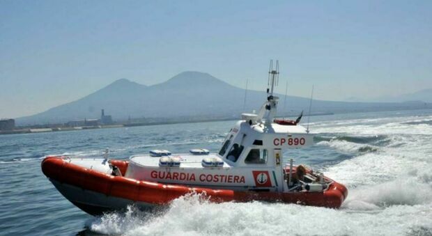  Incidente nel porto di Napoli, grave un marittimo di Torre del Greco 