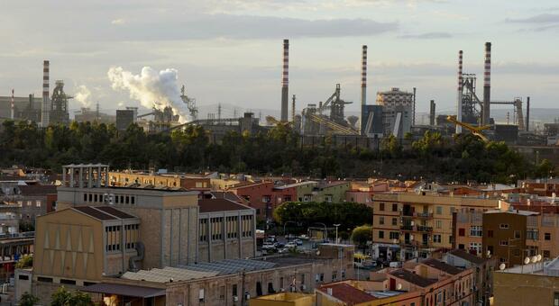 Incidente sul lavoro all'ex Ilva: operaio ferito, è in ospedale