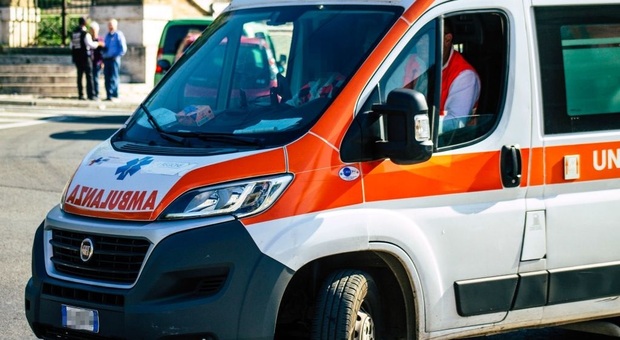 Salento, dramma in mare: morto 19enne. Forse un malore