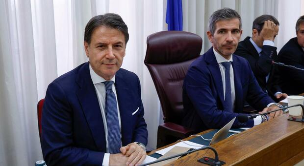 Conte torna alla carica su Meloni. E il post sui social diventa virale