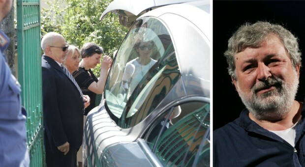 Francesco Guccini, funerali in forma privata a Pavana. La figlia Teresa: «Buon viaggio, babbo». Presente il cardinale Zuppi