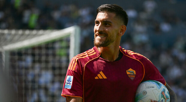 Pellegrini, ufficiale il rinnovo con la Roma fino al 30 giugno 2027. Il club: «Avanti insieme, Lorenzo!»