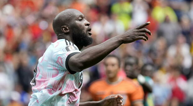 Napoli, Lukaku apre all'ipotesi Fenerbahce: i due club a lavoro per trovare l'accordo