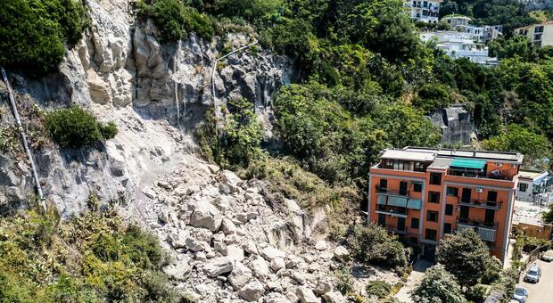  Campi Flegrei, è allarme caro-affitti: ancora lite sullo stato di emergenza 
