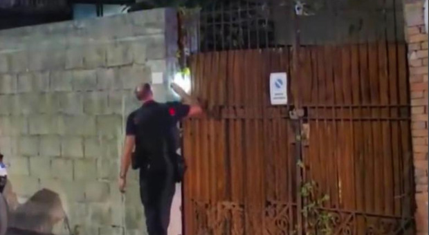  Calata San Vito, aggredisce la compagna nello stabile abbandonato 
