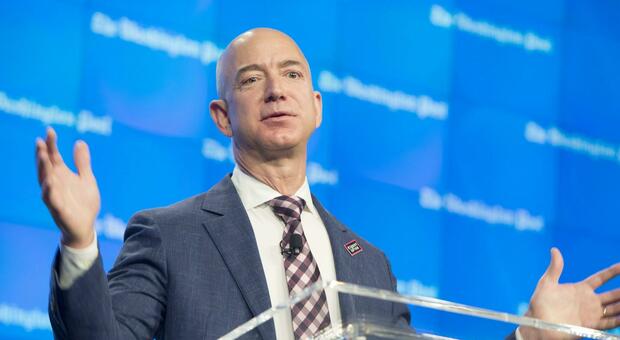 Liverpool, Jeff Bezos pronto a comprare la squadra di calcio (che cambia proprietà). I dettagli dell'accordo